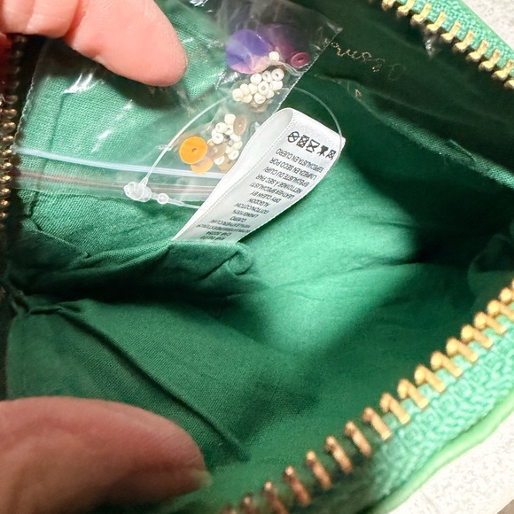 Anthropologie Green Floral Sequin Pouch B new - Picture 5 of 5